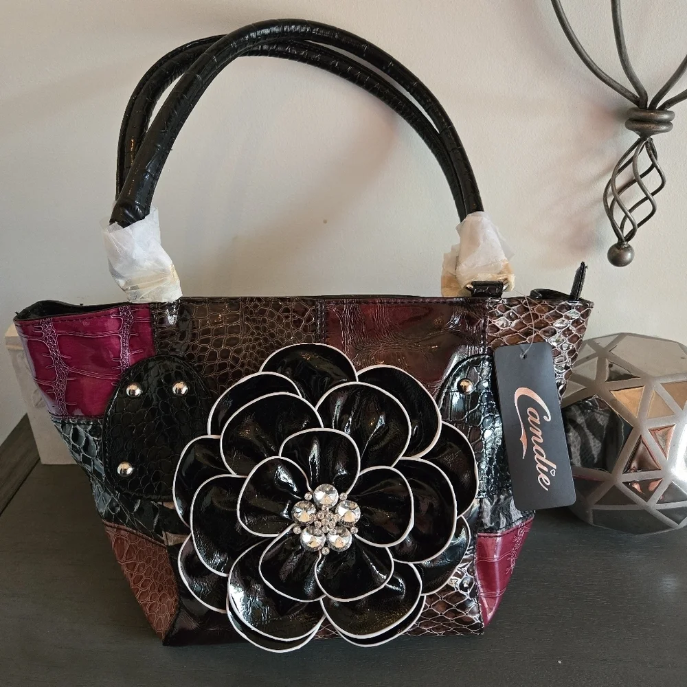 Candie Patent Leather Elegant Shoulder Bag